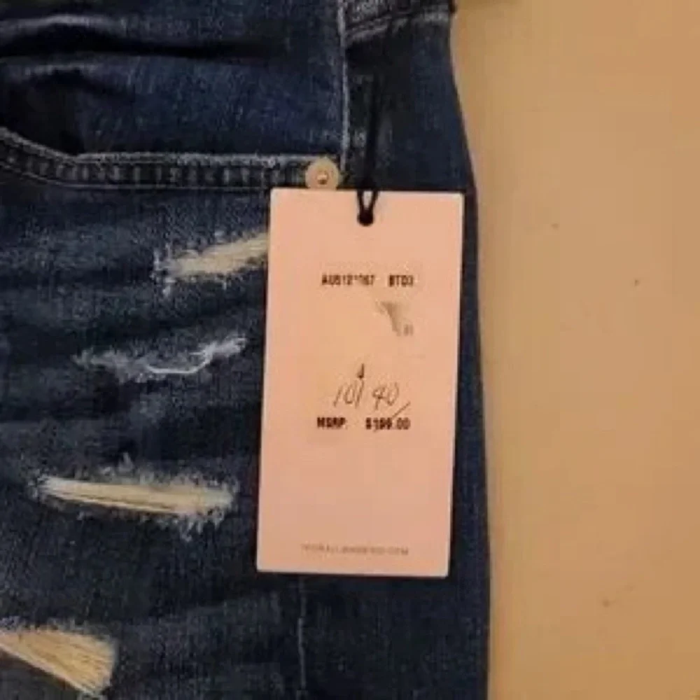 New with tags 7 For All Mankind Jean Shorts Size 30 - Picture 3 of 4